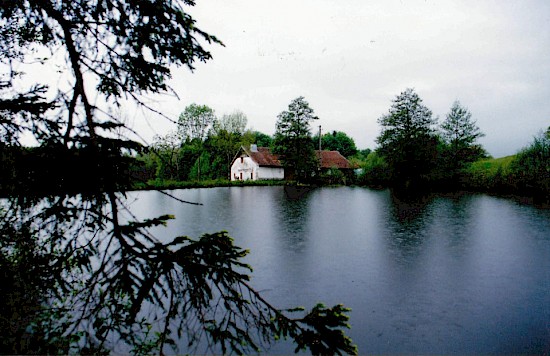 à fleur d'eau - Servance, Frankreich