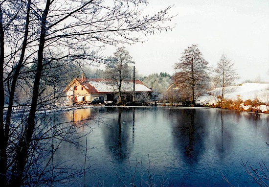 à fleur d'eau - Servance, Frankreich